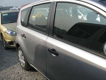 2005 Nissan Note Pics