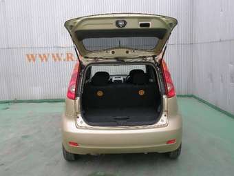 2005 Nissan Note Pictures