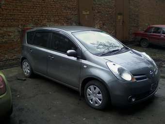 2005 Nissan Note Photos