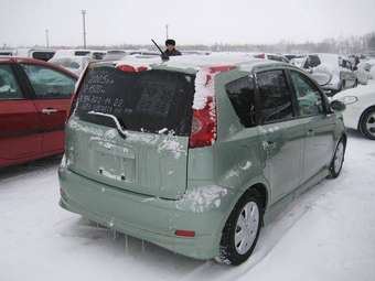 2005 Nissan Note Pictures