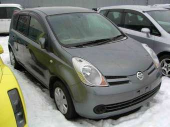 2005 Nissan Note Photos