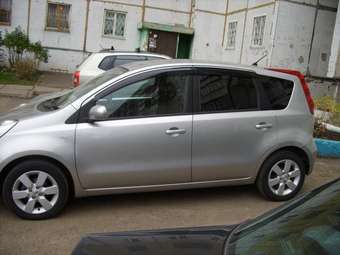 2005 Nissan Note Pictures