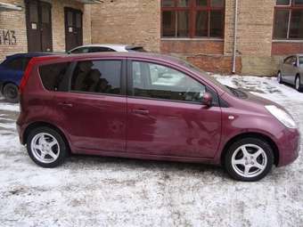 2005 Nissan Note Photos