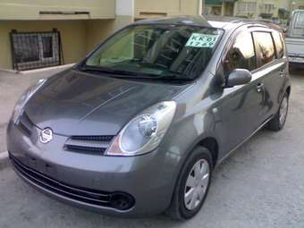 2005 Nissan Note Pictures