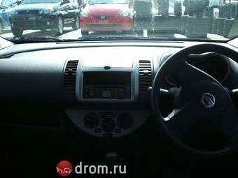 2005 Nissan Note Pics