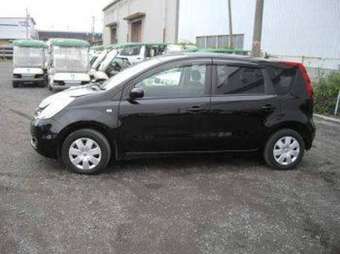 2005 Nissan Note Pictures