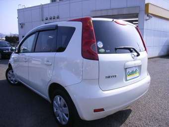 2005 Nissan Note Pictures