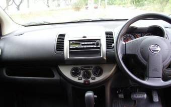 2005 Nissan Note Pictures