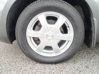 2005 Nissan Note Photos
