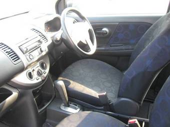 2005 Nissan Note Photos