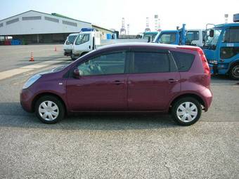 2005 Nissan Note Pictures