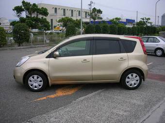 2005 Nissan Note Pictures