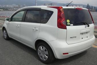 2005 Nissan Note Photos