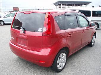 2005 Nissan Note Pictures