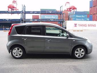 2005 Nissan Note Pictures