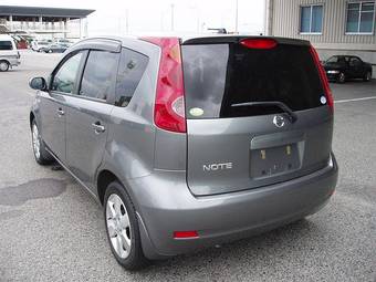 2005 Nissan Note Photos