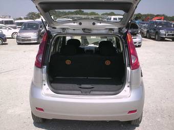 2005 Nissan Note Pictures