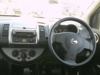 2005 Nissan Note Photos