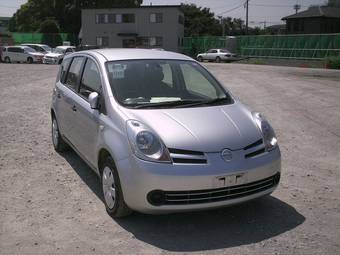2005 Nissan Note Images