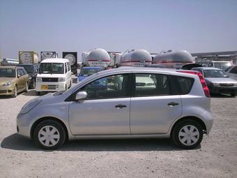 2005 Nissan Note Pictures