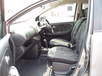 2005 Nissan Note Pics