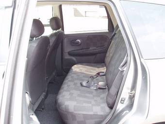 2005 Nissan Note Pictures