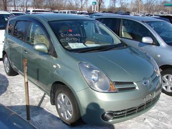 2005 Nissan Note Photos