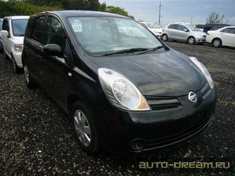2005 Nissan Note Pictures