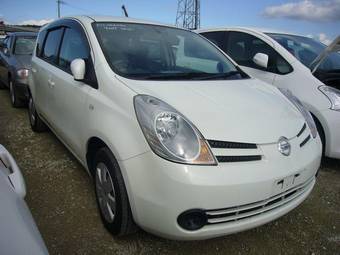 2005 Nissan Note Pictures