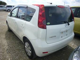 2005 Nissan Note Photos