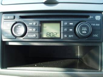 2005 Nissan Note Images