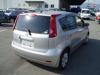 2005 Nissan Note Photos