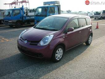 2005 Nissan Note Pictures