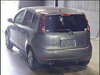 2005 Nissan Note Pictures