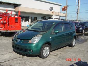 2005 Nissan Note Photos