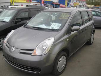 2005 Nissan Note Pictures