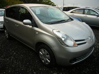 2005 Nissan Note Photos