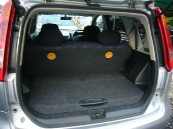 2005 Nissan Note Pictures