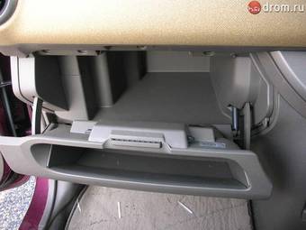 2005 Nissan Note Photos