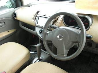 2005 Nissan Note Photos