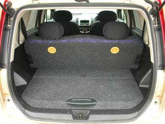 2005 Nissan Note Photos