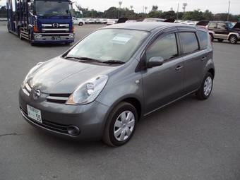 2005 Nissan Note Photos