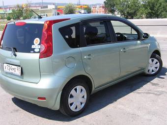 2005 Nissan Note Photos