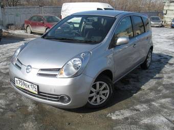 2005 Nissan Note Pictures