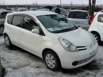 2005 Nissan Note Pics