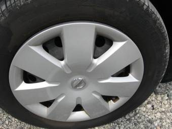 2005 Nissan Note Pictures