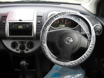 2005 Nissan Note Pictures