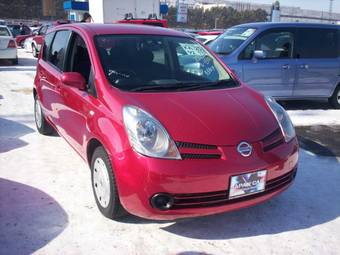 2005 Nissan Note Photos