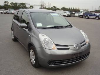 2005 Nissan Note Photos
