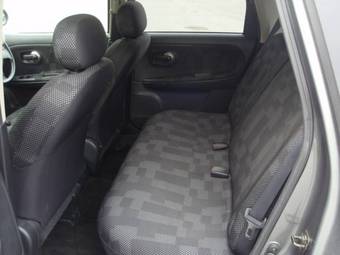 2005 Nissan Note Pictures